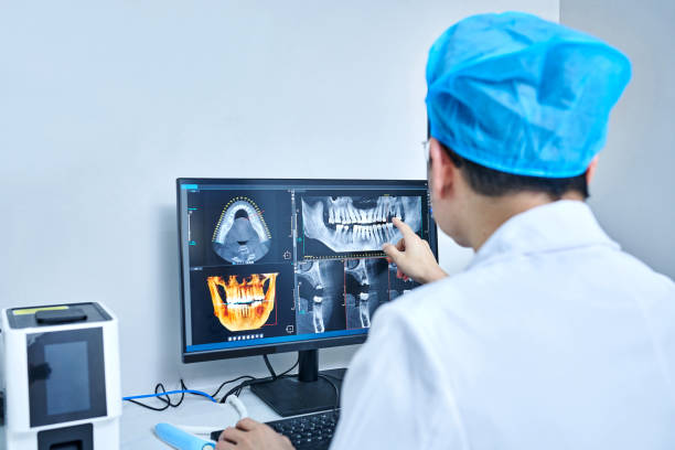 Best Emergency Dentist for Lost Fillings or Crowns in Golf Manor, OH